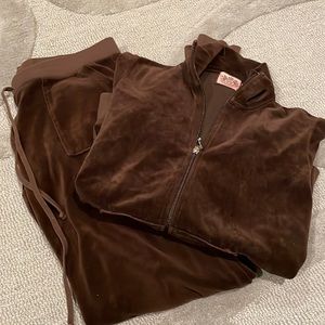 Brown velour Juicy Couture sweat suit
